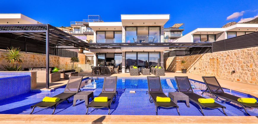 The modern and stylish Villa